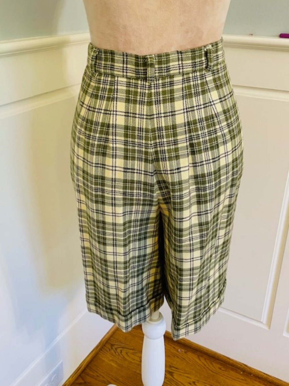 Vintage Talbots Plaid Wool Bermuda Long Shorts Lined Cuffed Pleated XS 24 - Picture 6 of 10